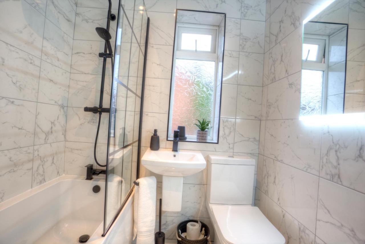The Belfast Boutique Central Cozy Sleeps7 (Adults Only) Luaran gambar